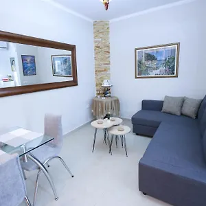 Royal House Apartment